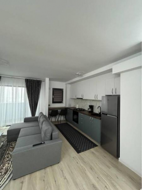 Apartament 3 camere zona Areni complex nou